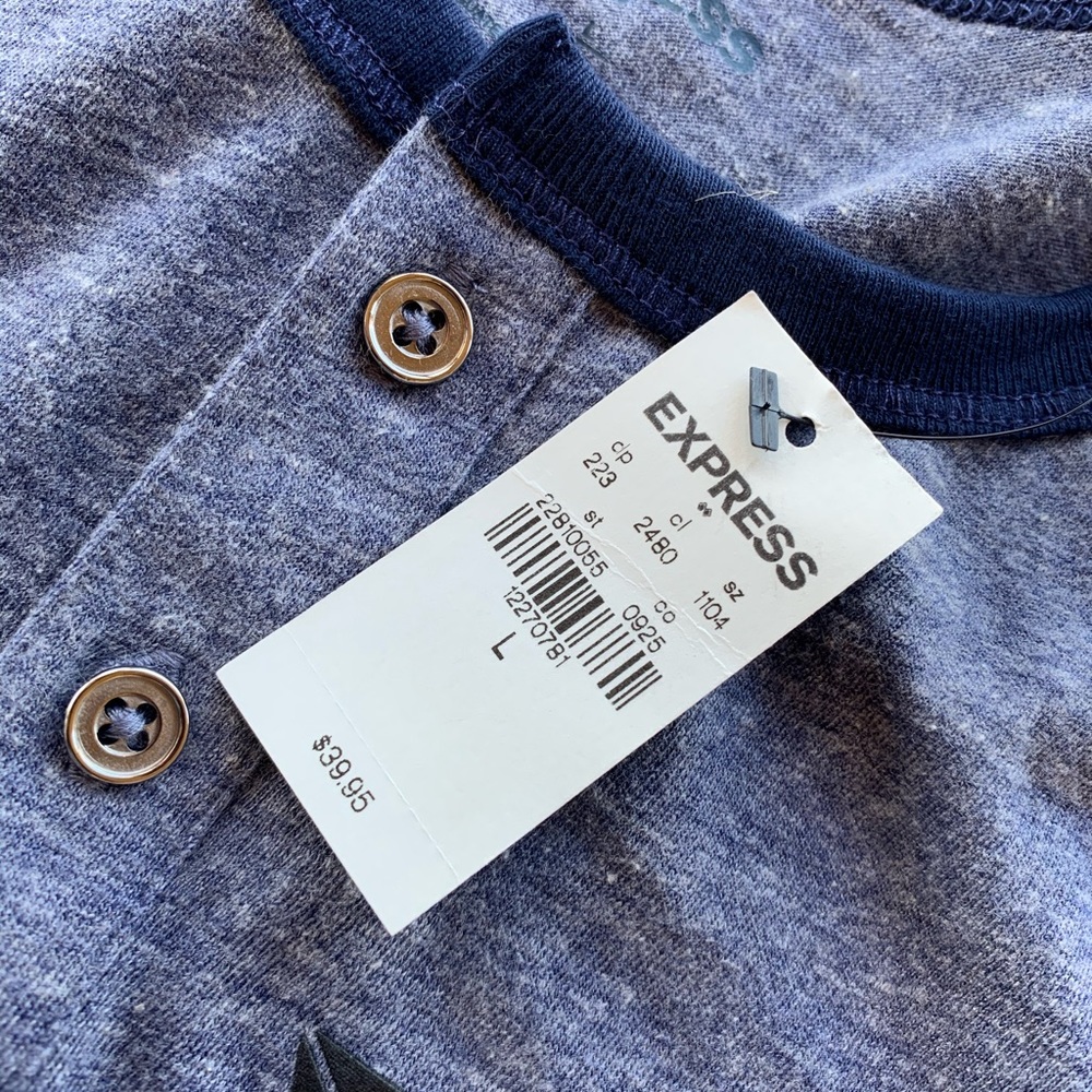 New men’s express long sleeve shirt!